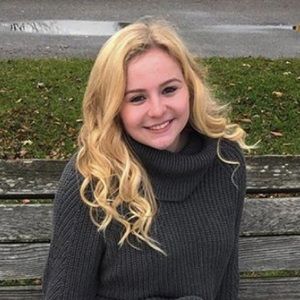 Meet your Posher, Abby